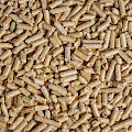 © user18859145 | freepik.com | Pellets auf einer weißen Hintergrundoberansicht